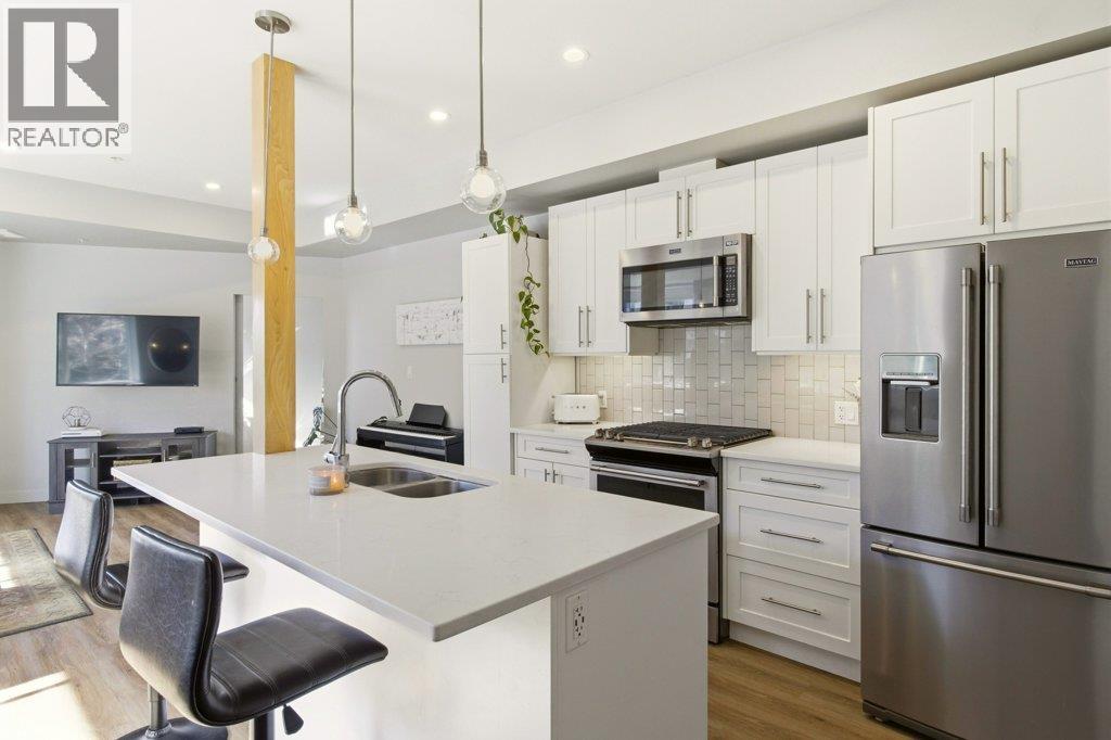 #101 3638 Mission Springs Drive - 1