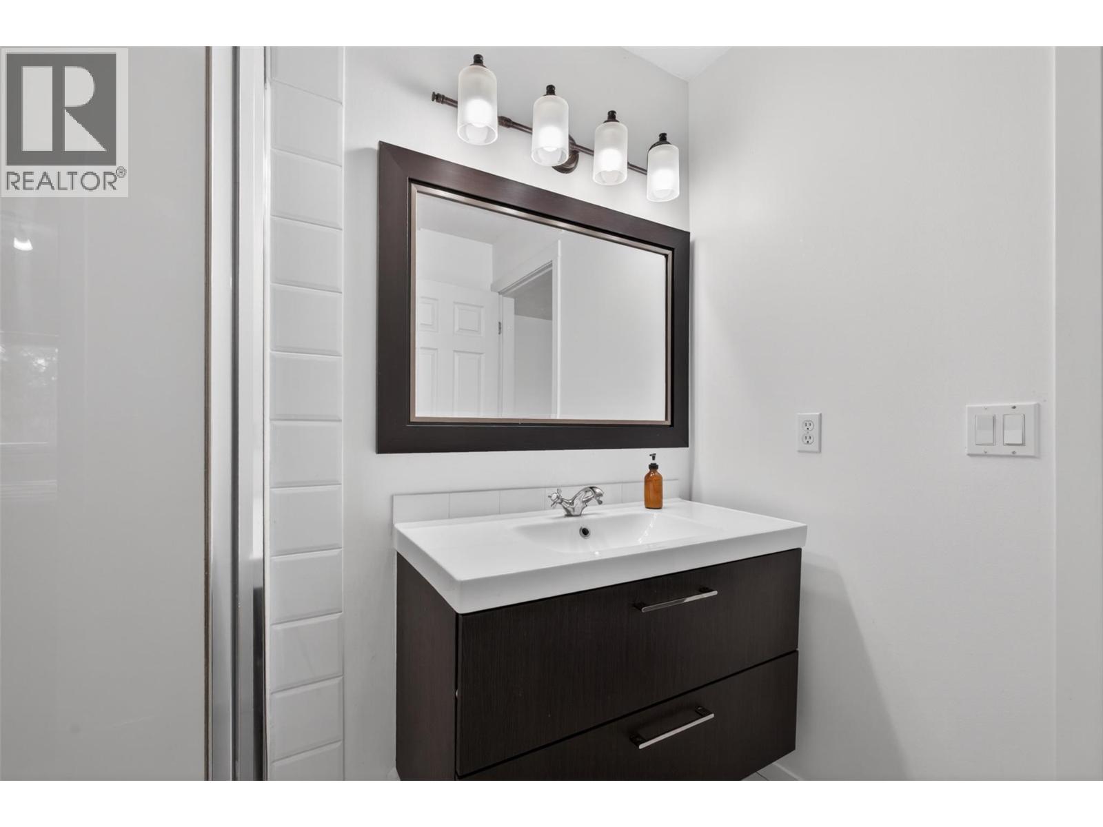 35 2210 Horizon Drive, West Kelowna