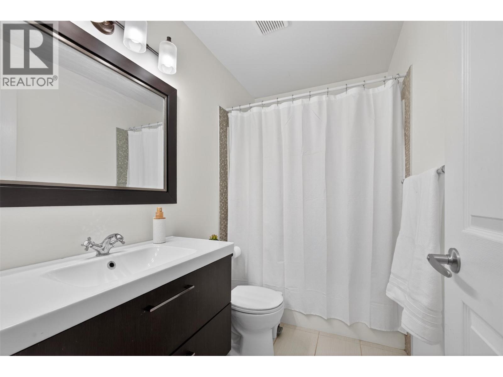 35 2210 Horizon Drive, West Kelowna