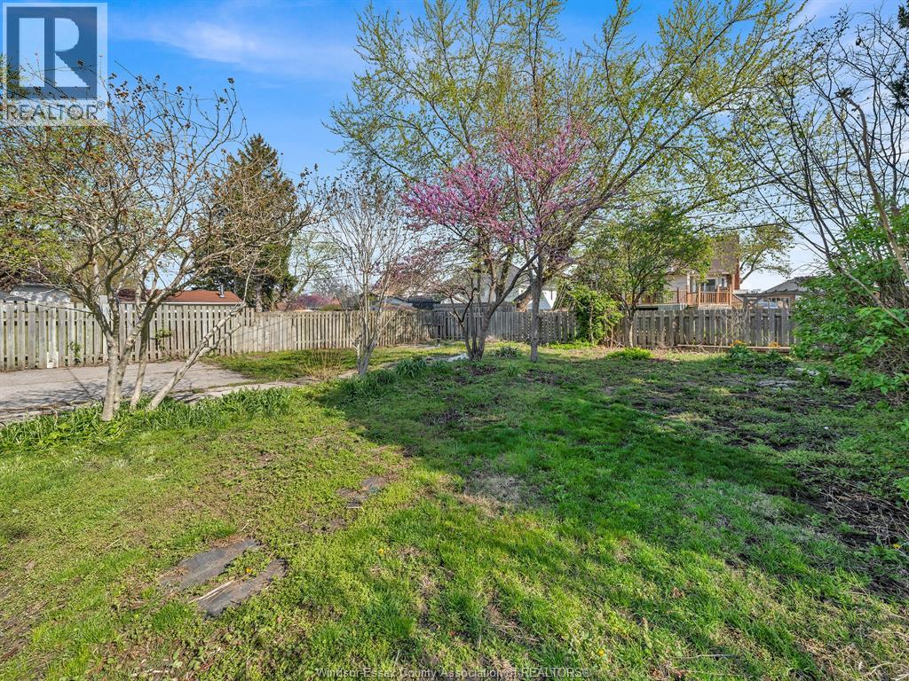 271 Maple, LaSalle, Ontario, N9J1N9 — Photo 32