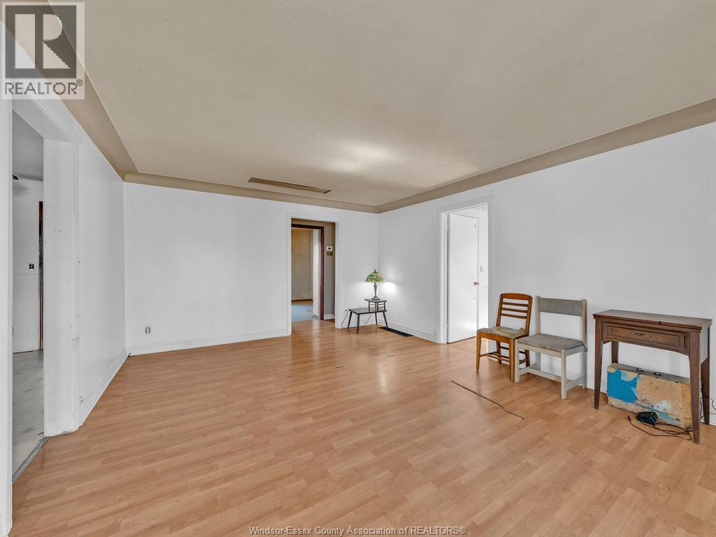 271 Maple, LaSalle, Ontario, N9J1N9 — Photo 4