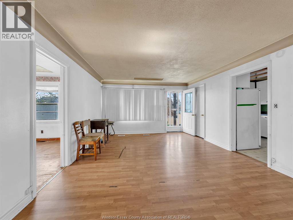 271 Maple, LaSalle, Ontario, N9J1N9 — Photo 5
