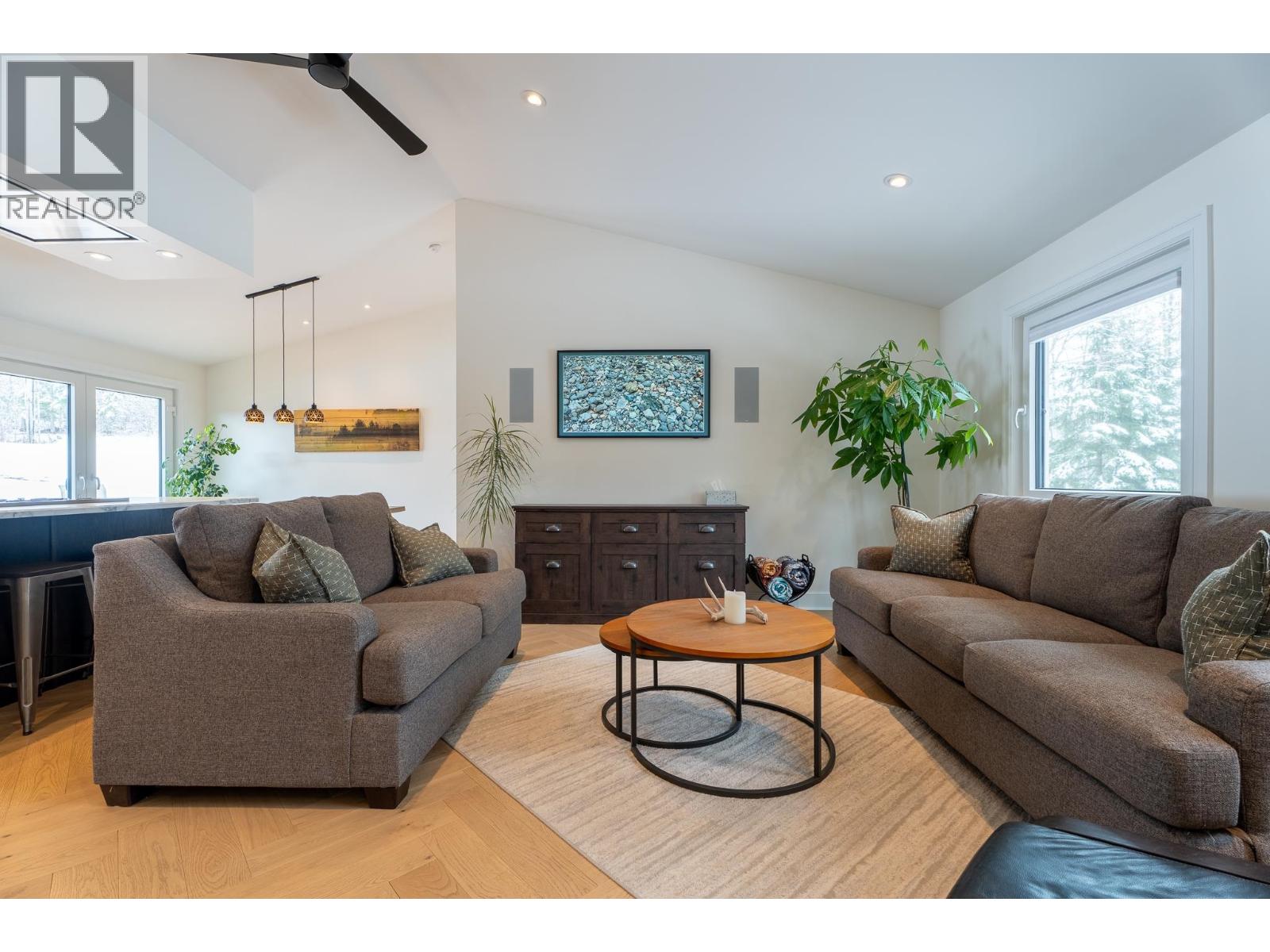 1282 FOREMAN ROAD - 5