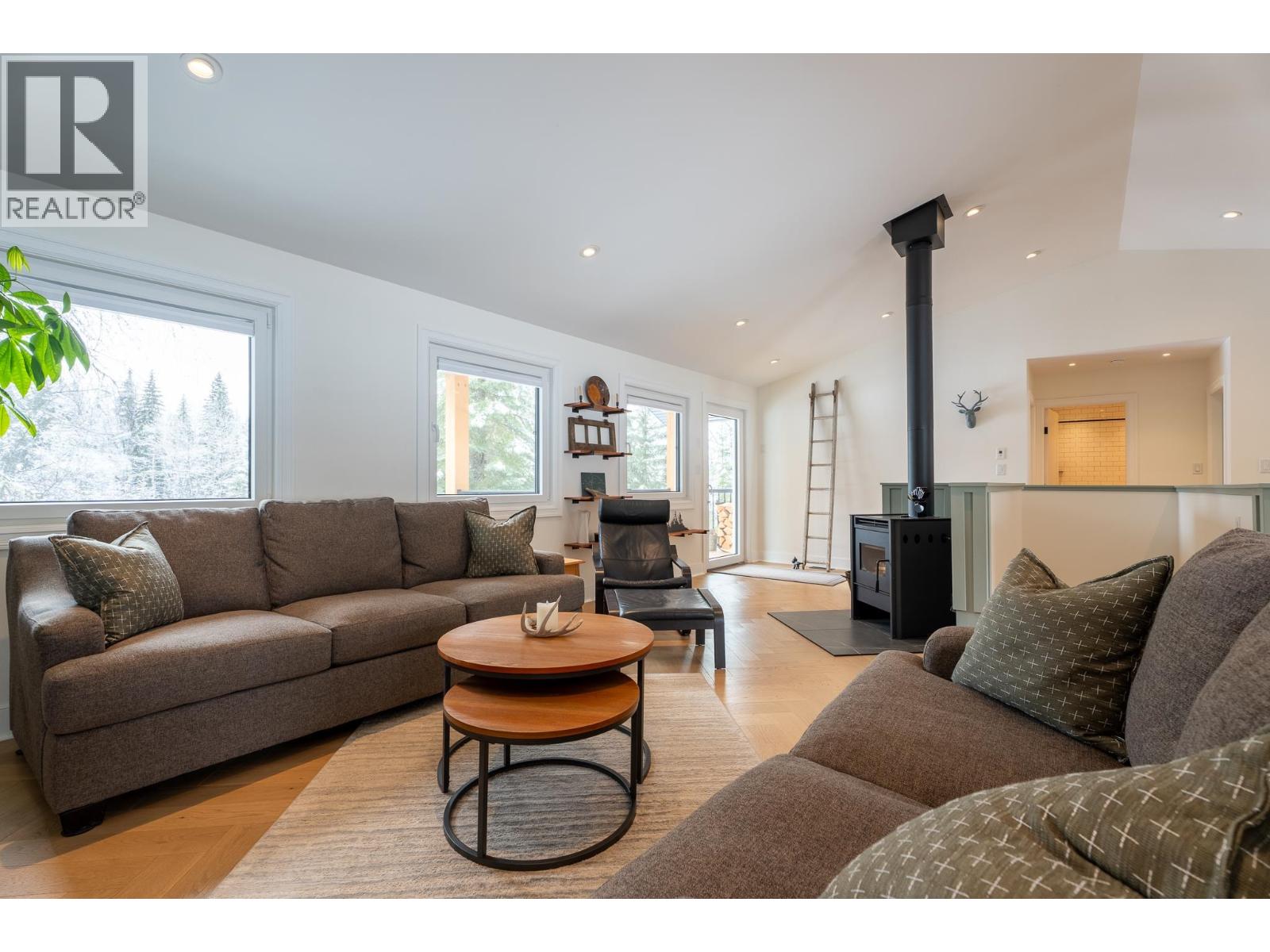 1282 FOREMAN ROAD - 6