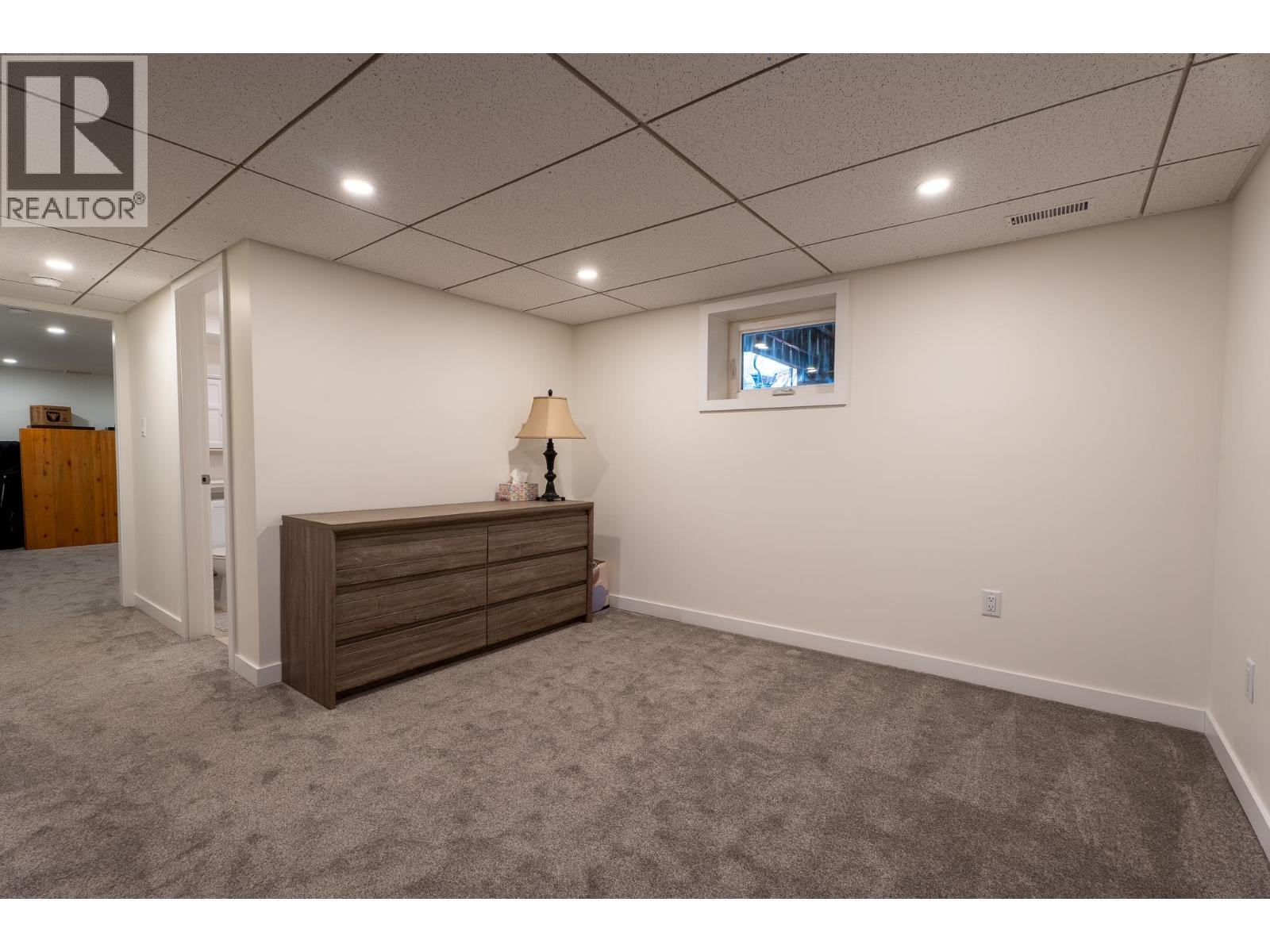 1282 FOREMAN ROAD - 34