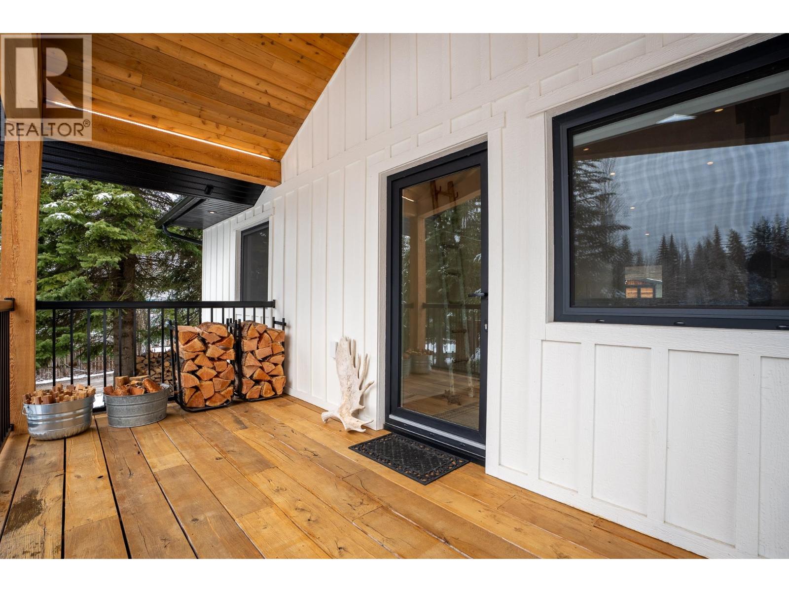 1282 FOREMAN ROAD - 37