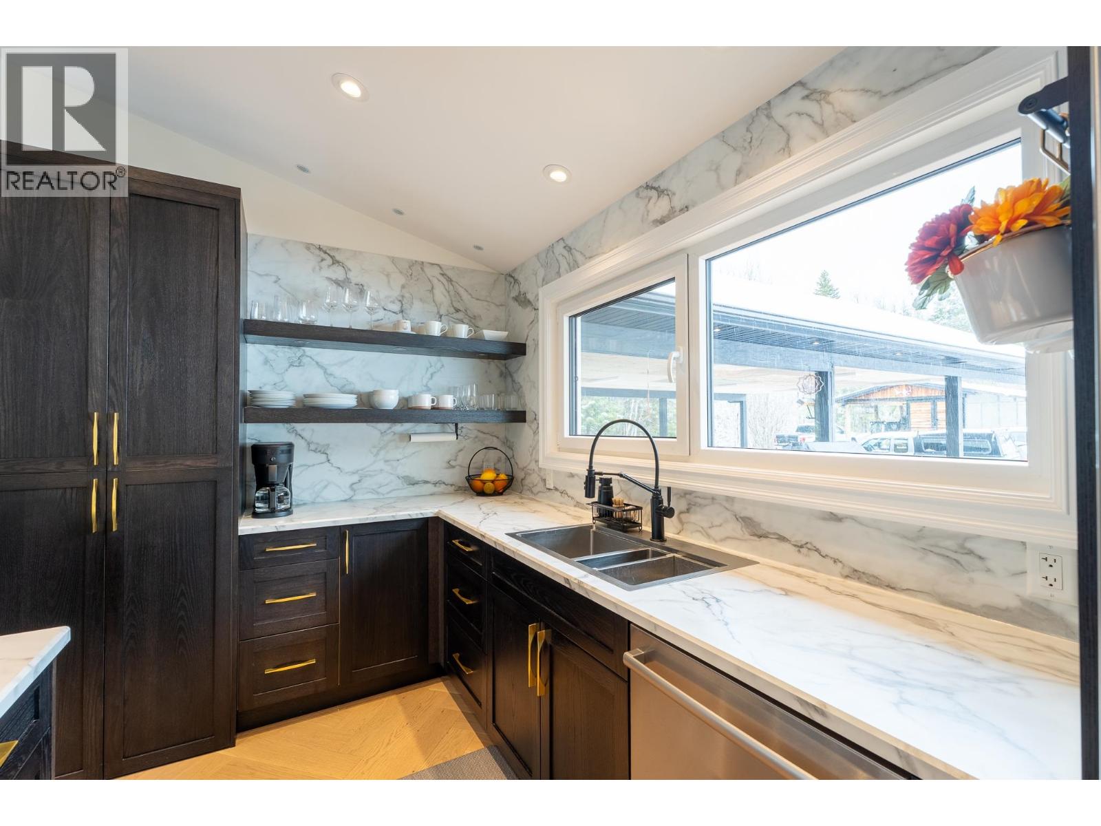 1282 FOREMAN ROAD - 11