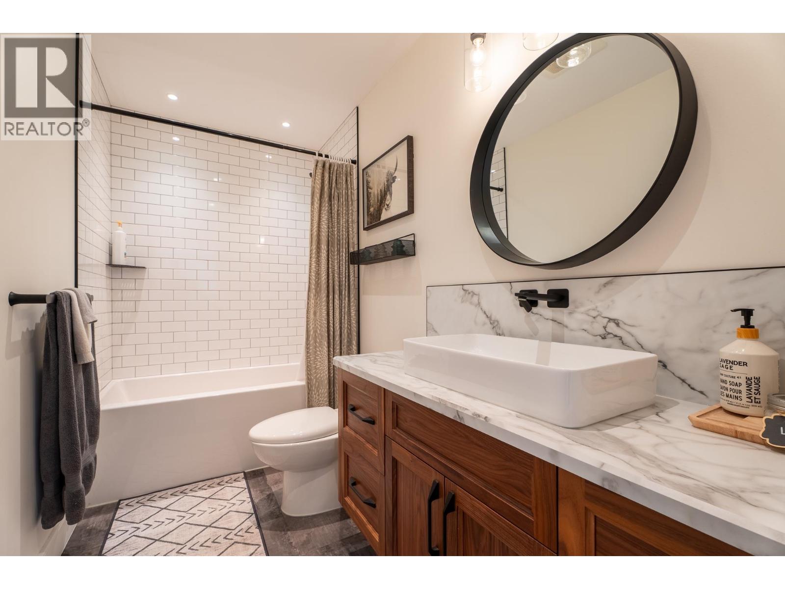 1282 FOREMAN ROAD - 22