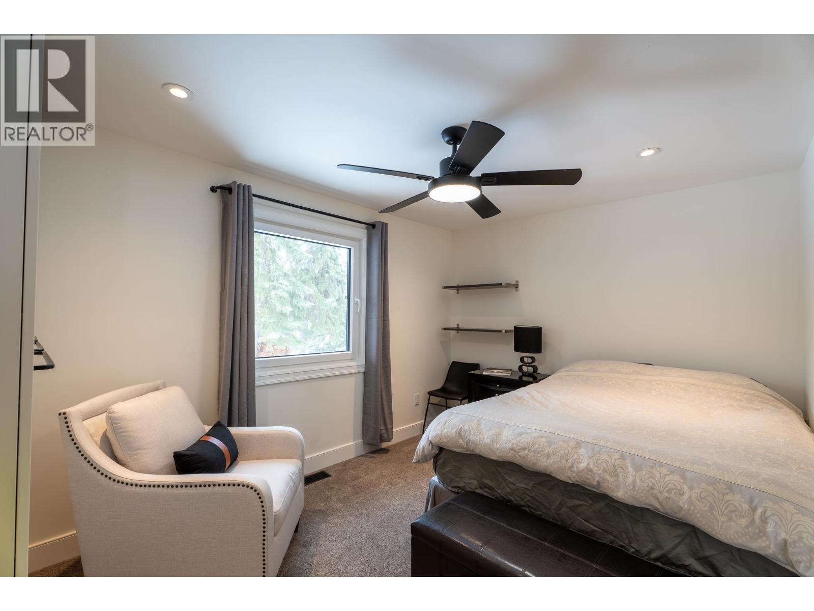 1282 FOREMAN ROAD - 21