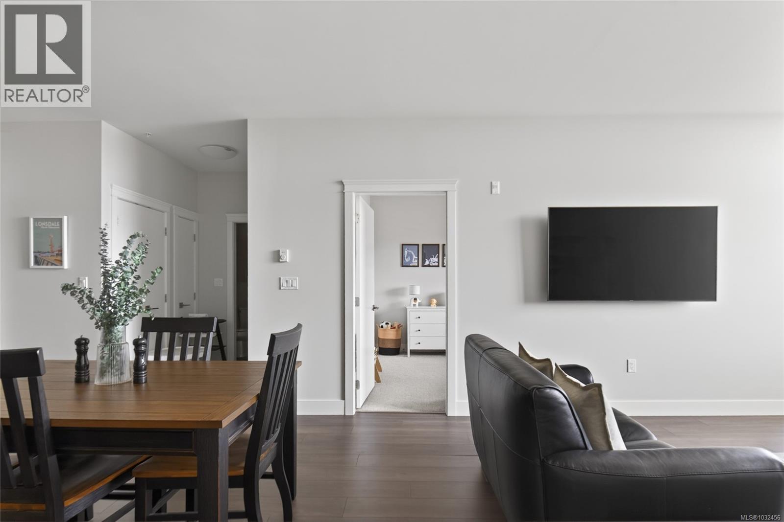 410 1900 Watkiss Way, View Royal