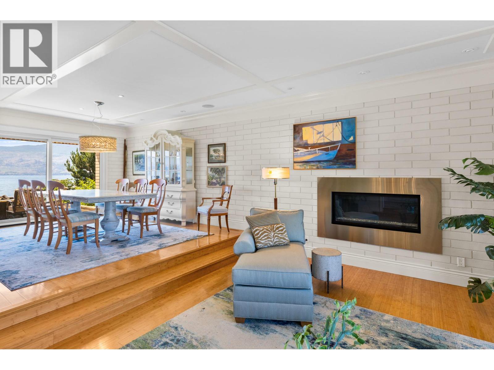  1601 Pritchard Drive, West Kelowna