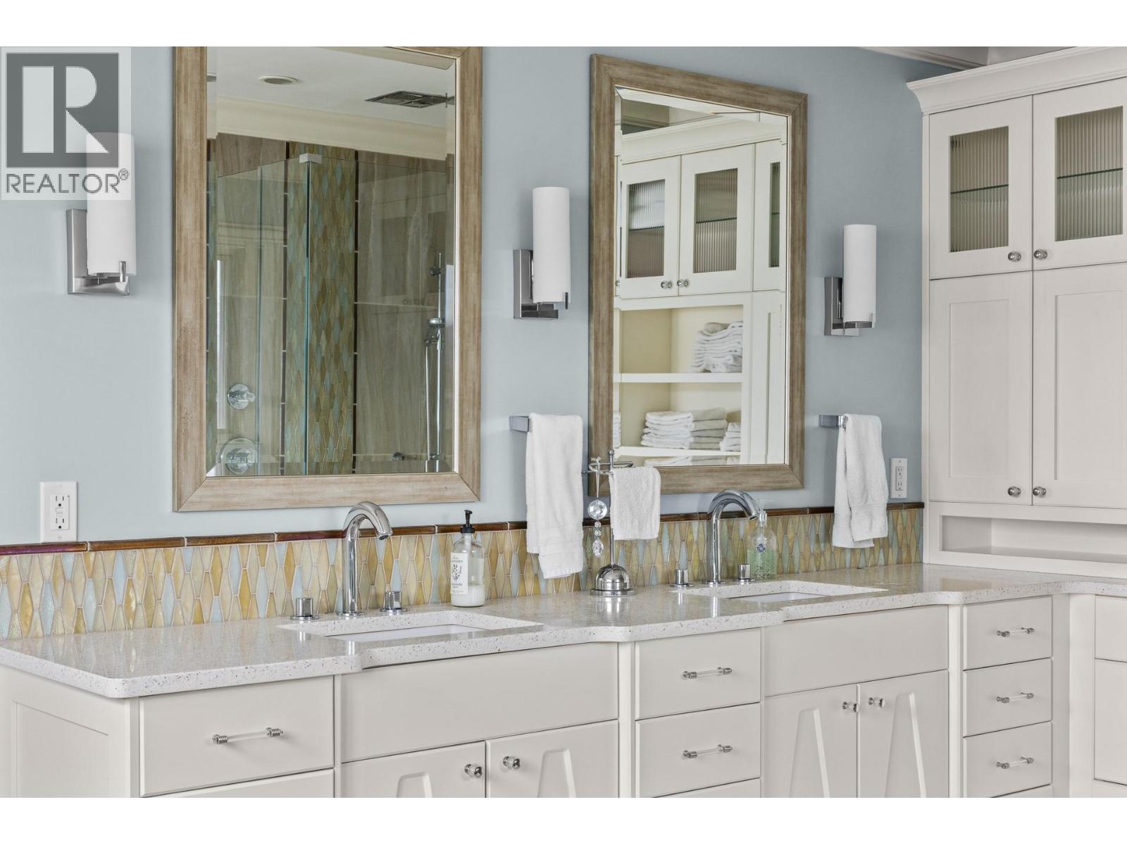  1601 Pritchard Drive, West Kelowna