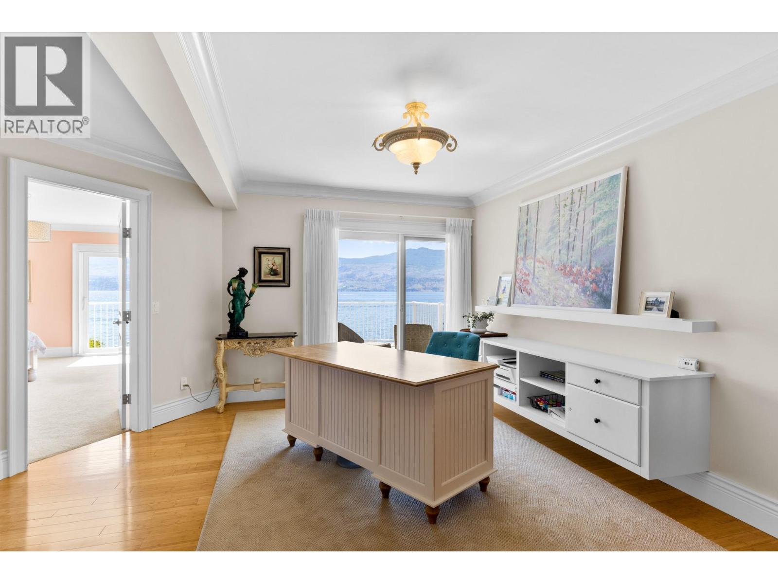  1601 Pritchard Drive, West Kelowna