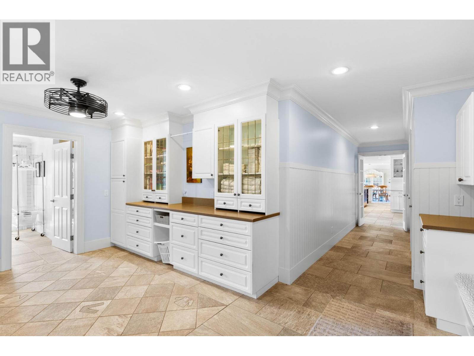  1601 Pritchard Drive, West Kelowna