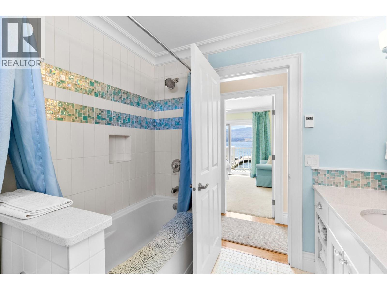  1601 Pritchard Drive, West Kelowna