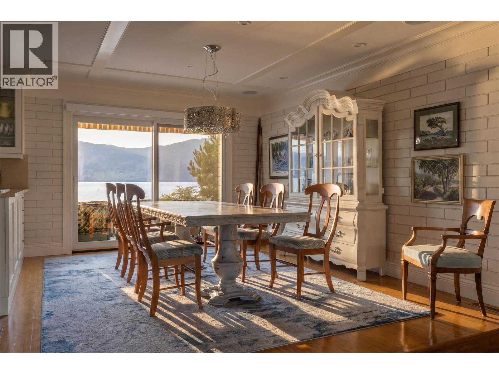  1601 Pritchard Drive, West Kelowna