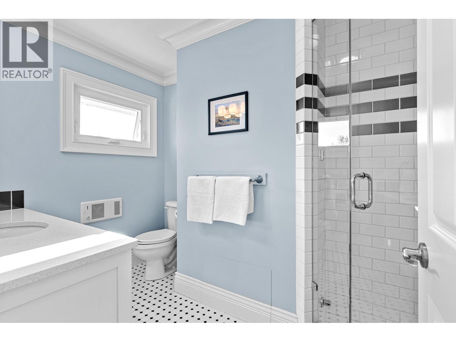  1601 Pritchard Drive, West Kelowna