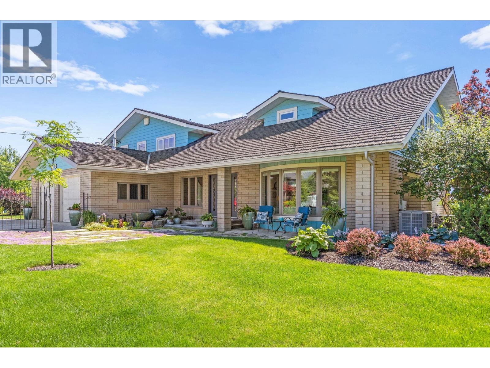  1601 Pritchard Drive, West Kelowna
