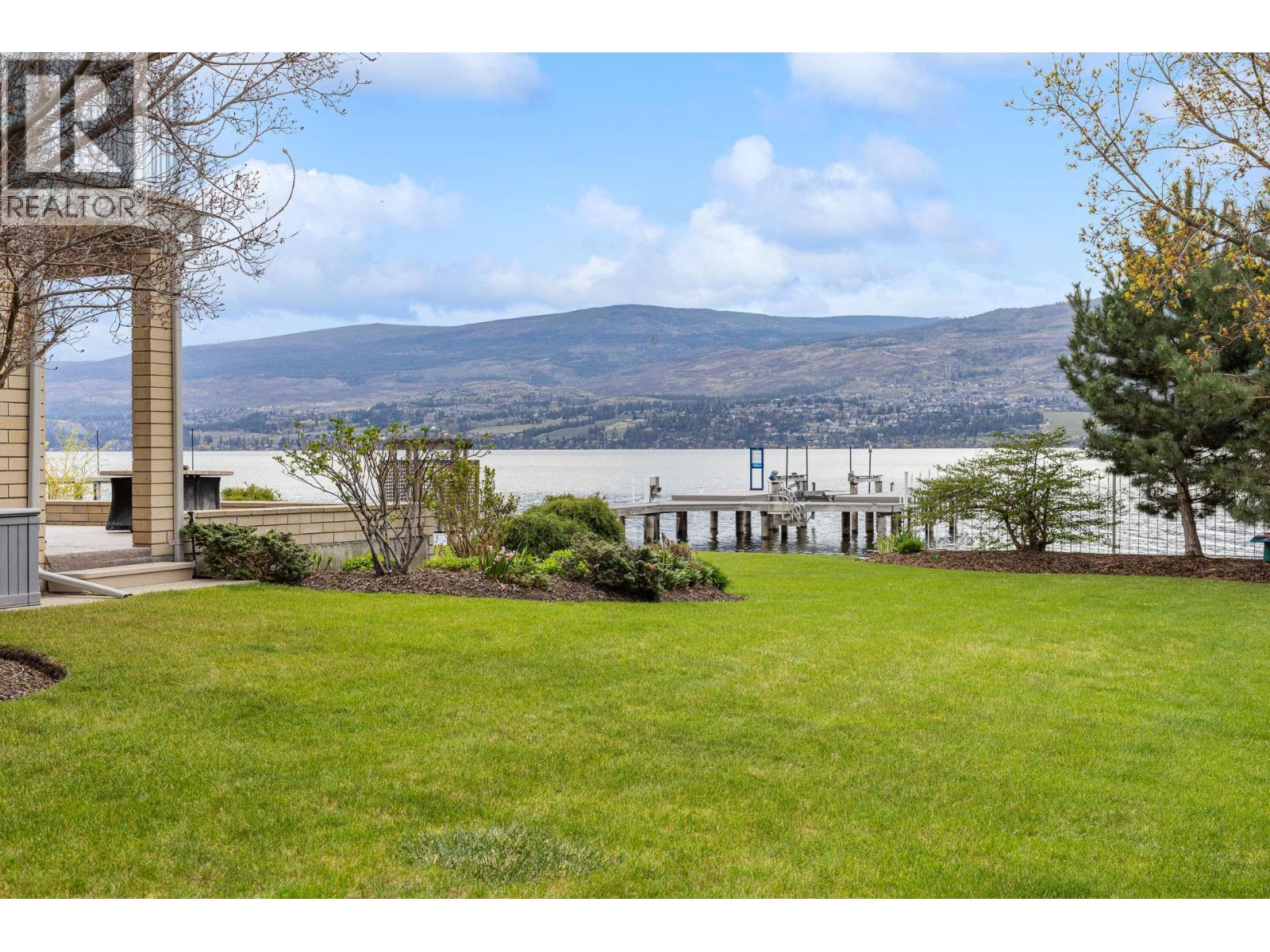  1601 Pritchard Drive, West Kelowna