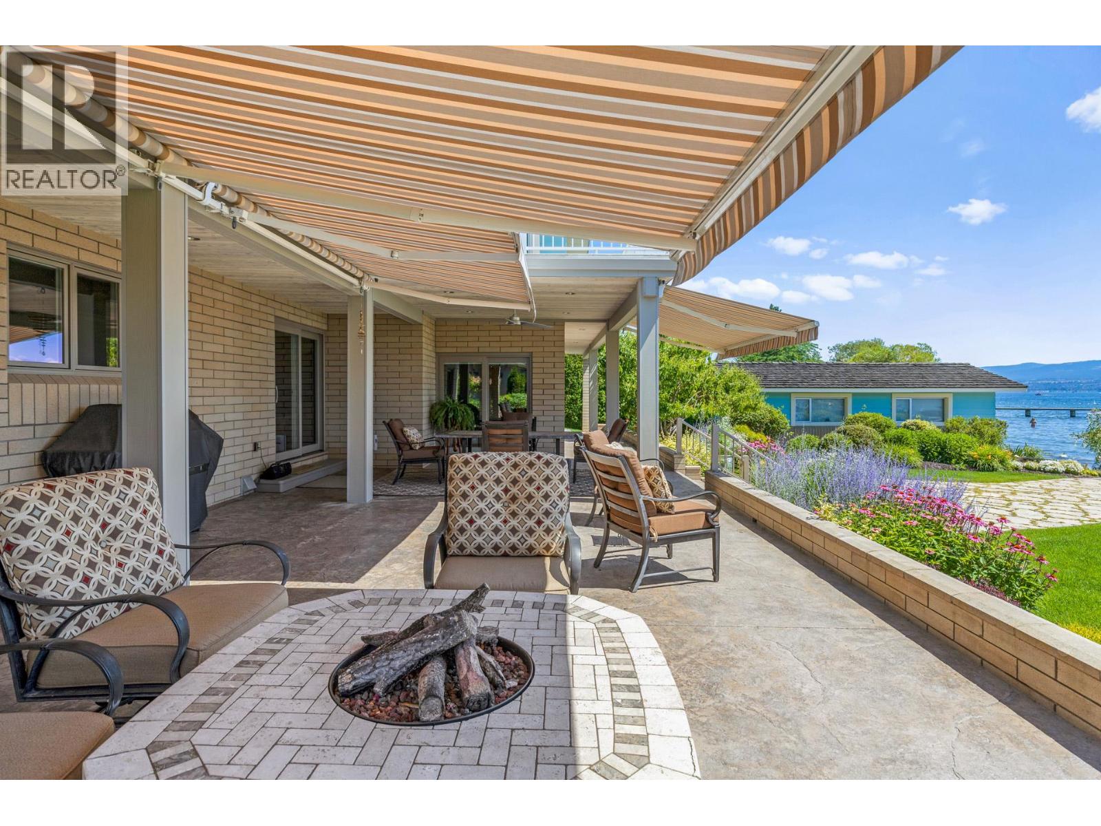  1601 Pritchard Drive, West Kelowna