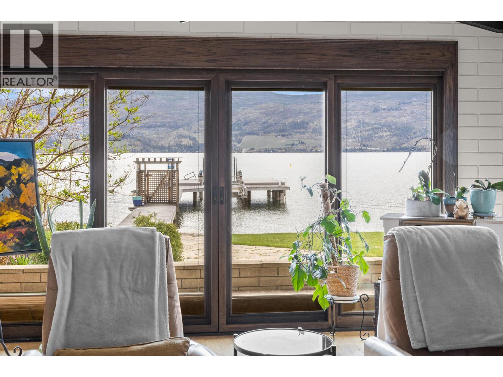  1601 Pritchard Drive, West Kelowna