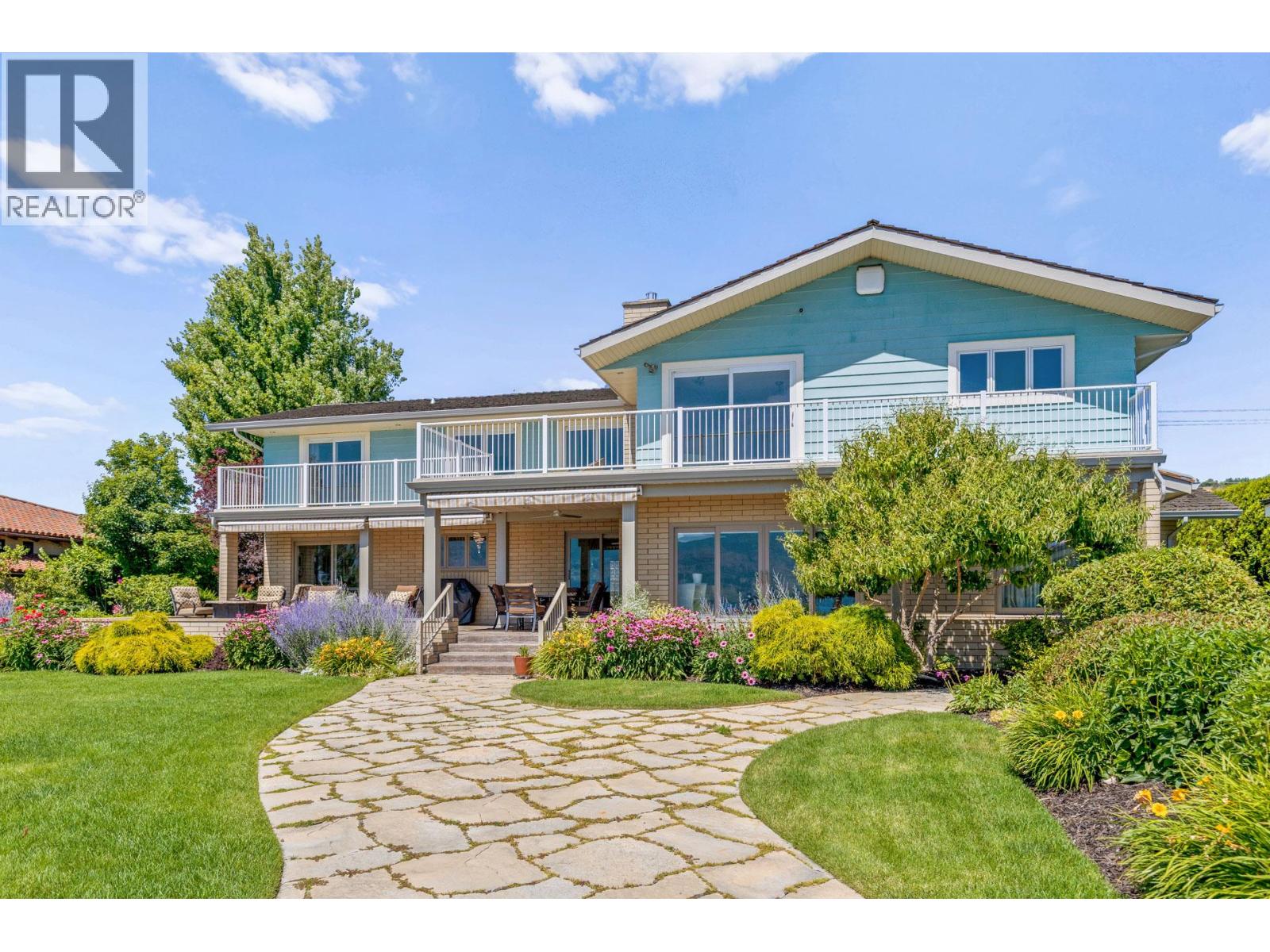  1601 Pritchard Drive, West Kelowna