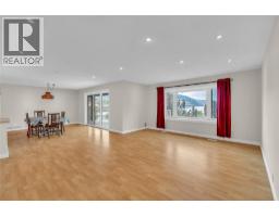 3pc Bathroom - 418 Panorama Crescent, Okanagan Falls, BC V0H1R5 Photo 15