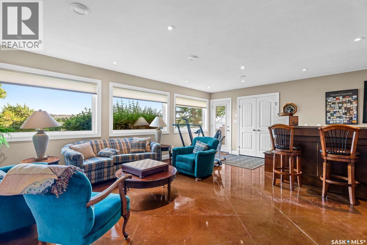914 Tatanka DRIVE - 34