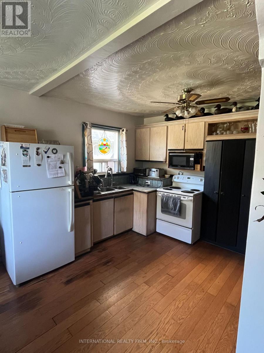 Existing kitchen