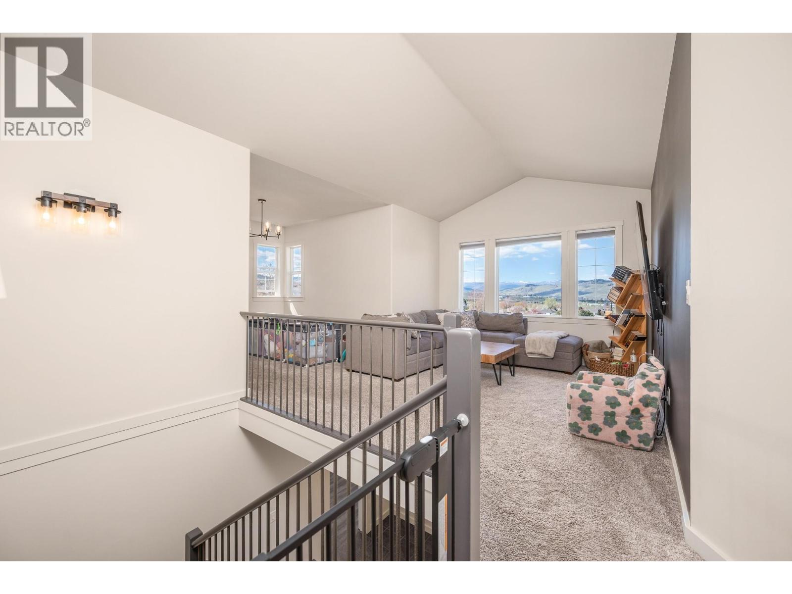 991 Mt Begbie Drive - 13