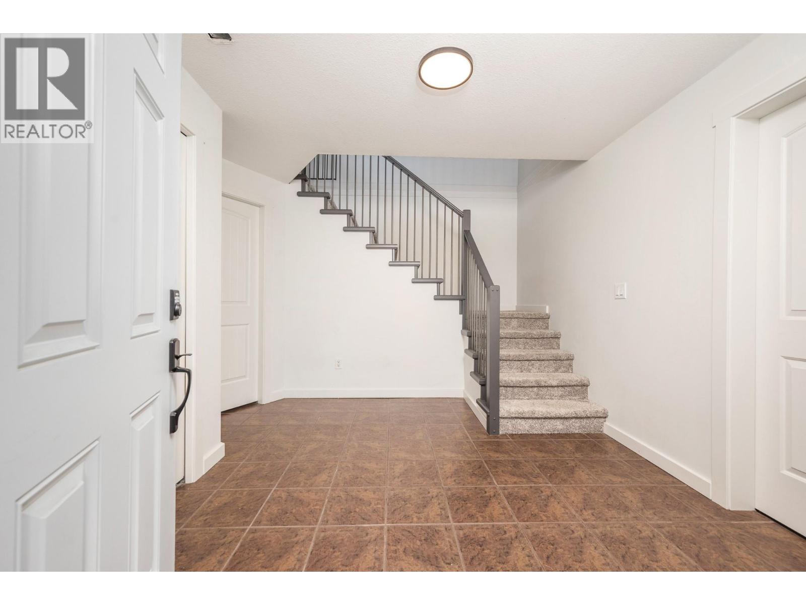 991 Mt Begbie Drive - 4