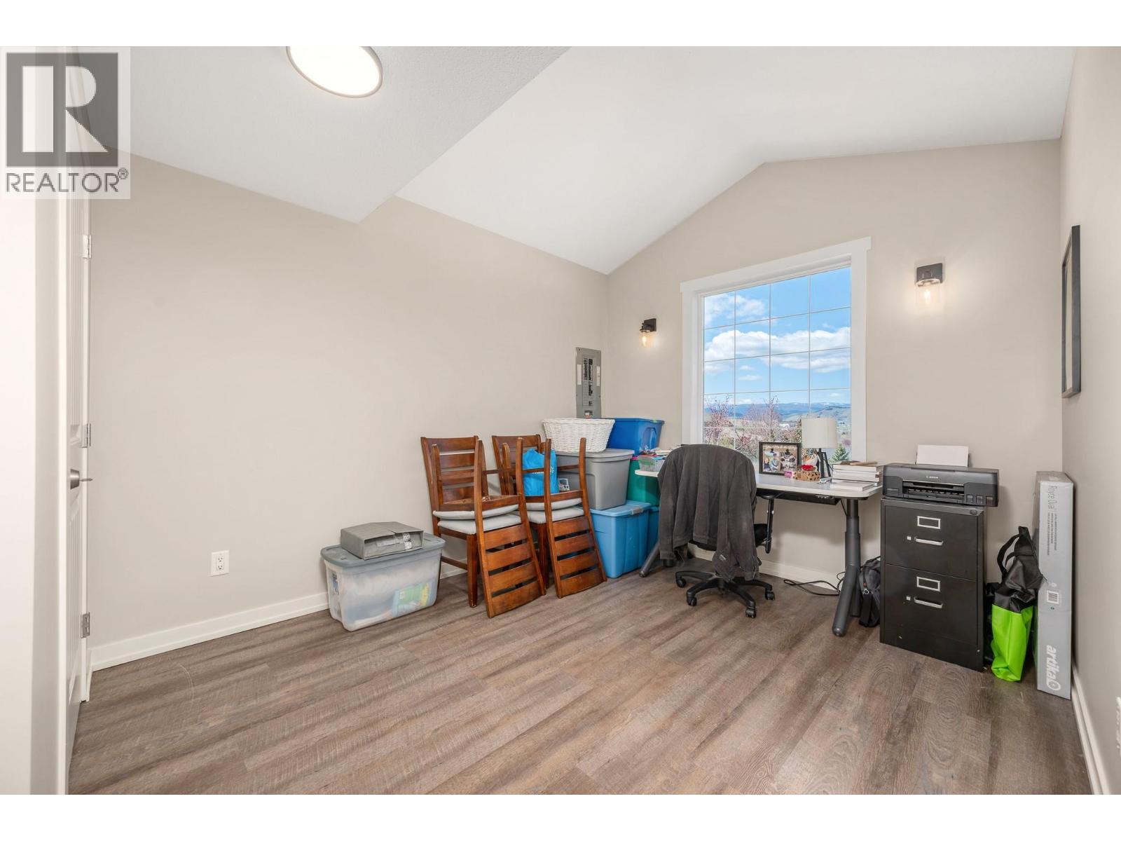 991 Mt Begbie Drive - 6