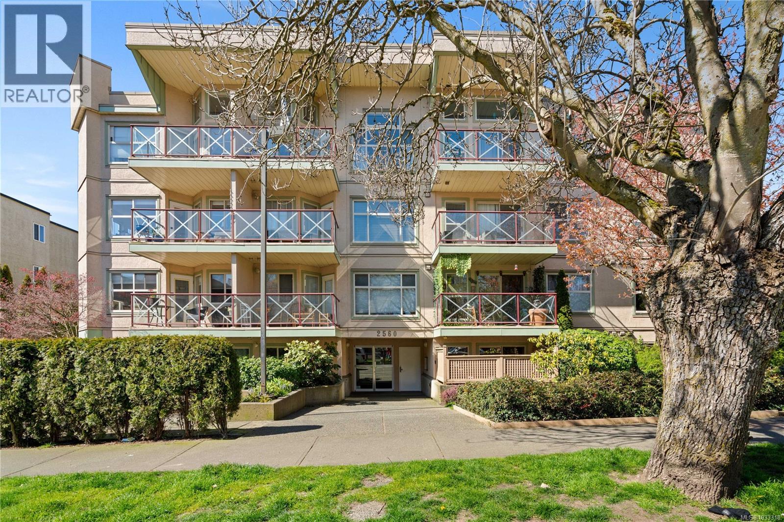 #312 2560 Wark St - 20