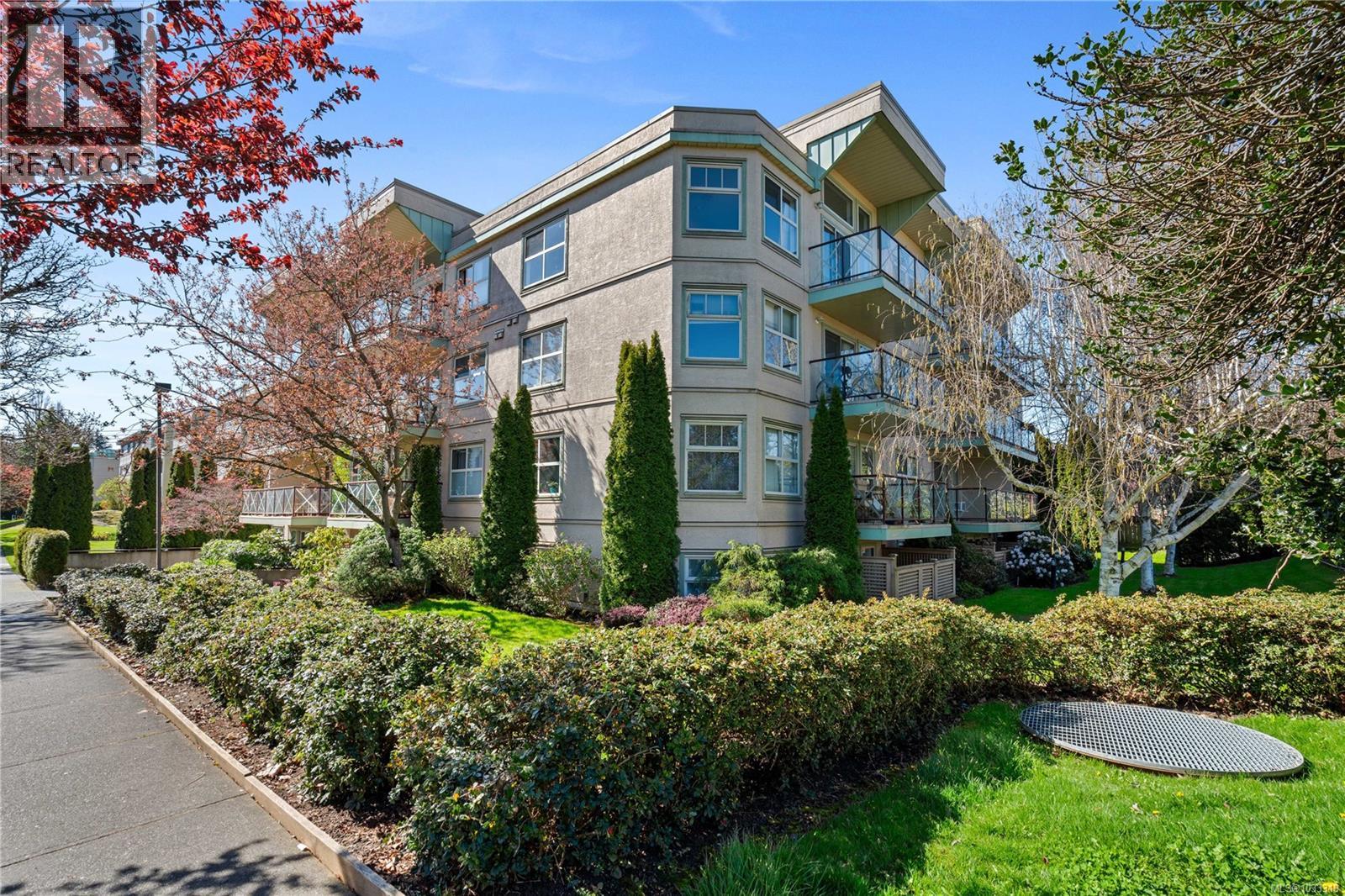 #312 2560 Wark St - 21