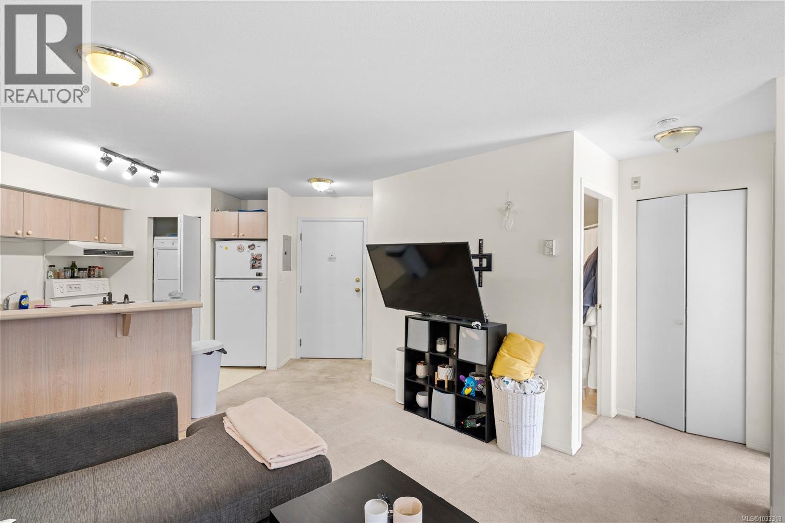 #312 2560 Wark St - 6