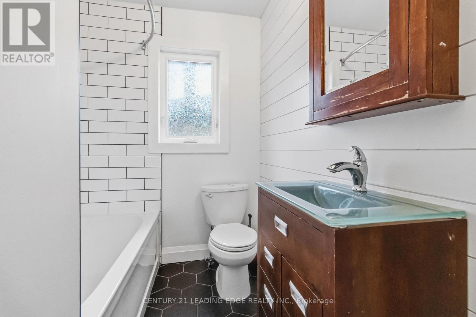623 WICKENS AVENUE — photo 24