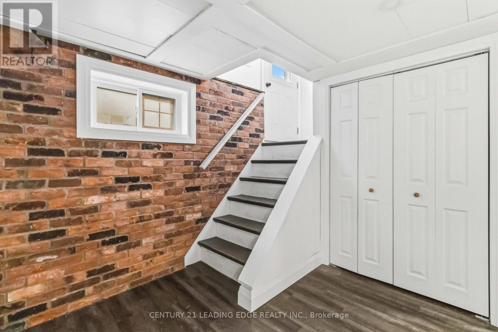 Basement with seperate entrance
