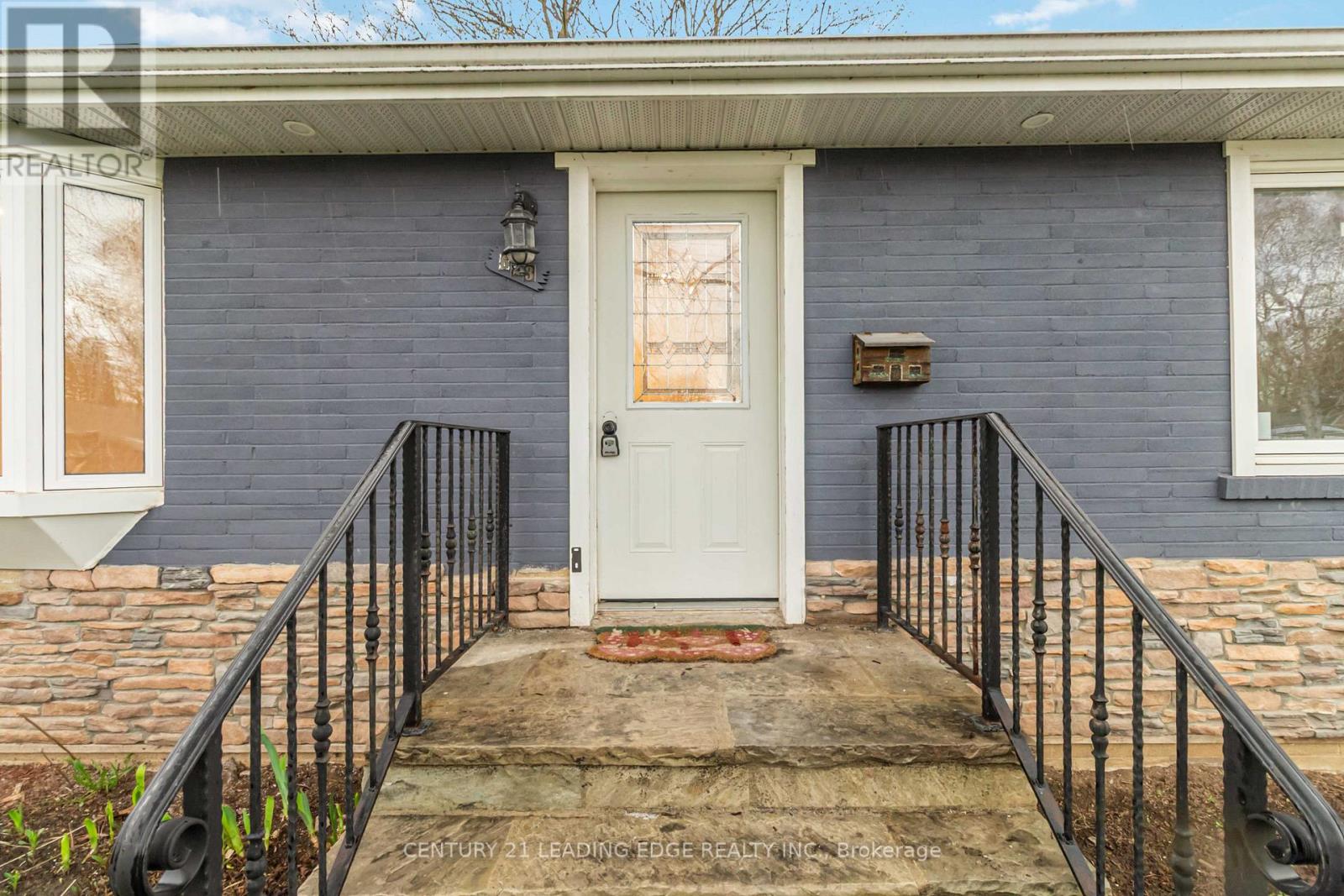 623 WICKENS AVENUE - 3
