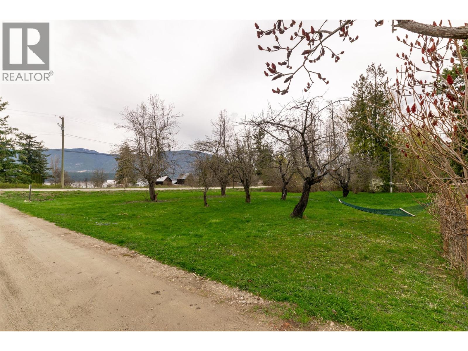 2370 Lakeshore Road NE - 28