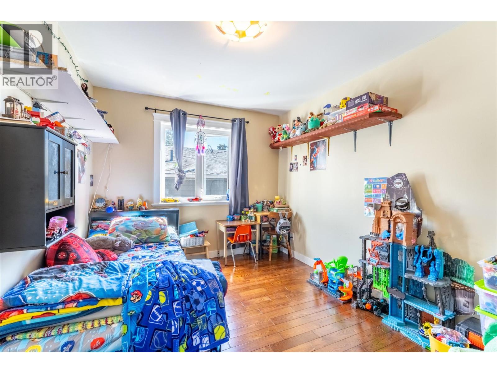 902 Murdoch Street - 23