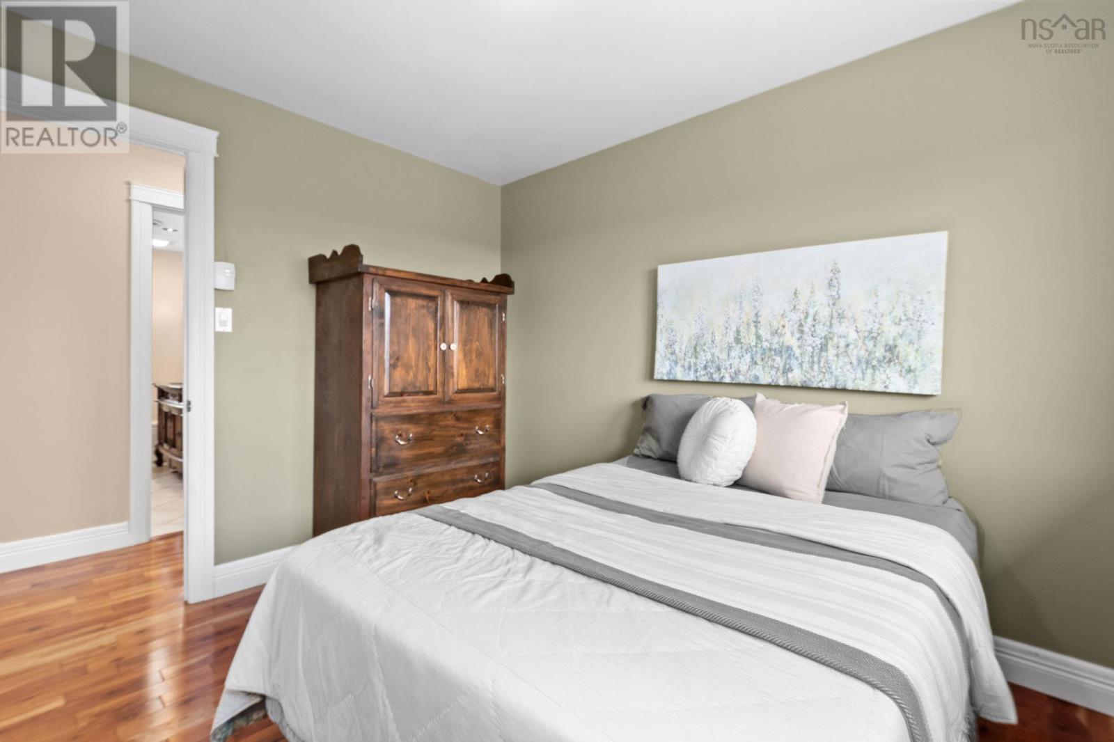 Property 22 of 51 of 122 Bayview Drive