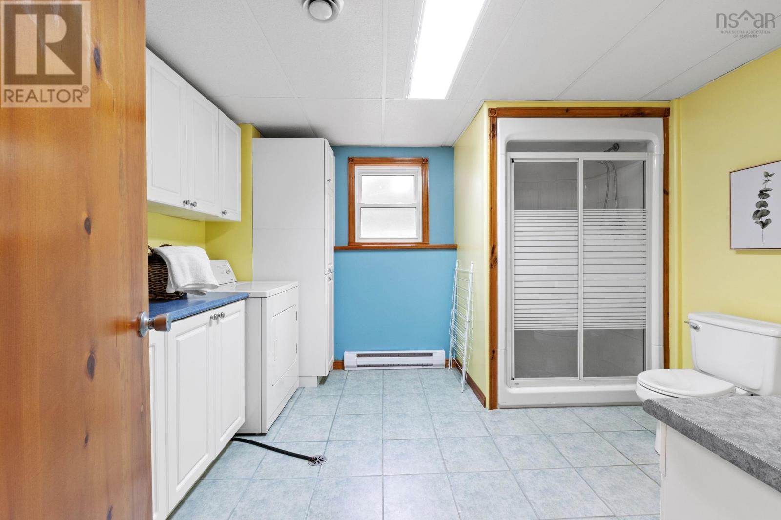 Property 27 of 51 of 122 Bayview Drive