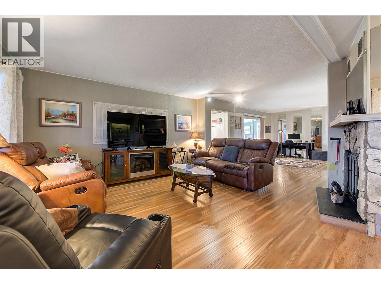 52 2098 Boucherie Road, West Kelowna