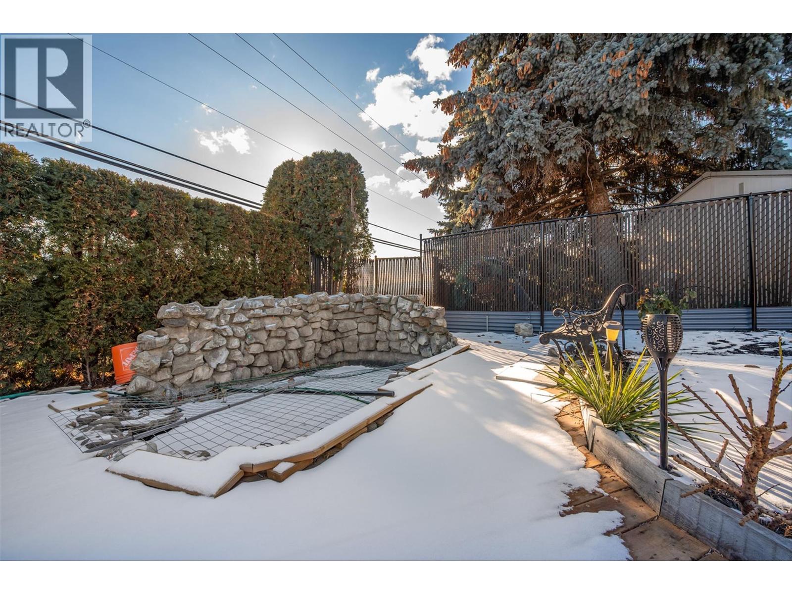 52 2098 Boucherie Road, West Kelowna