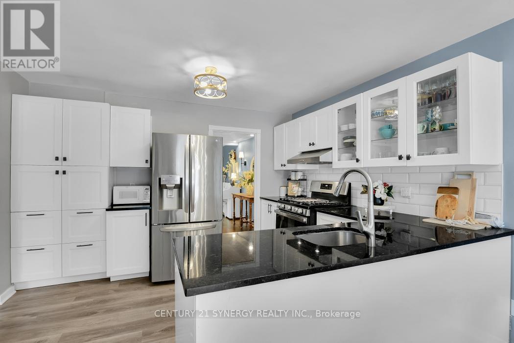 25 WATERTON CRESCENT - 12