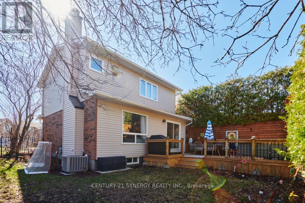 25 WATERTON CRESCENT - 43