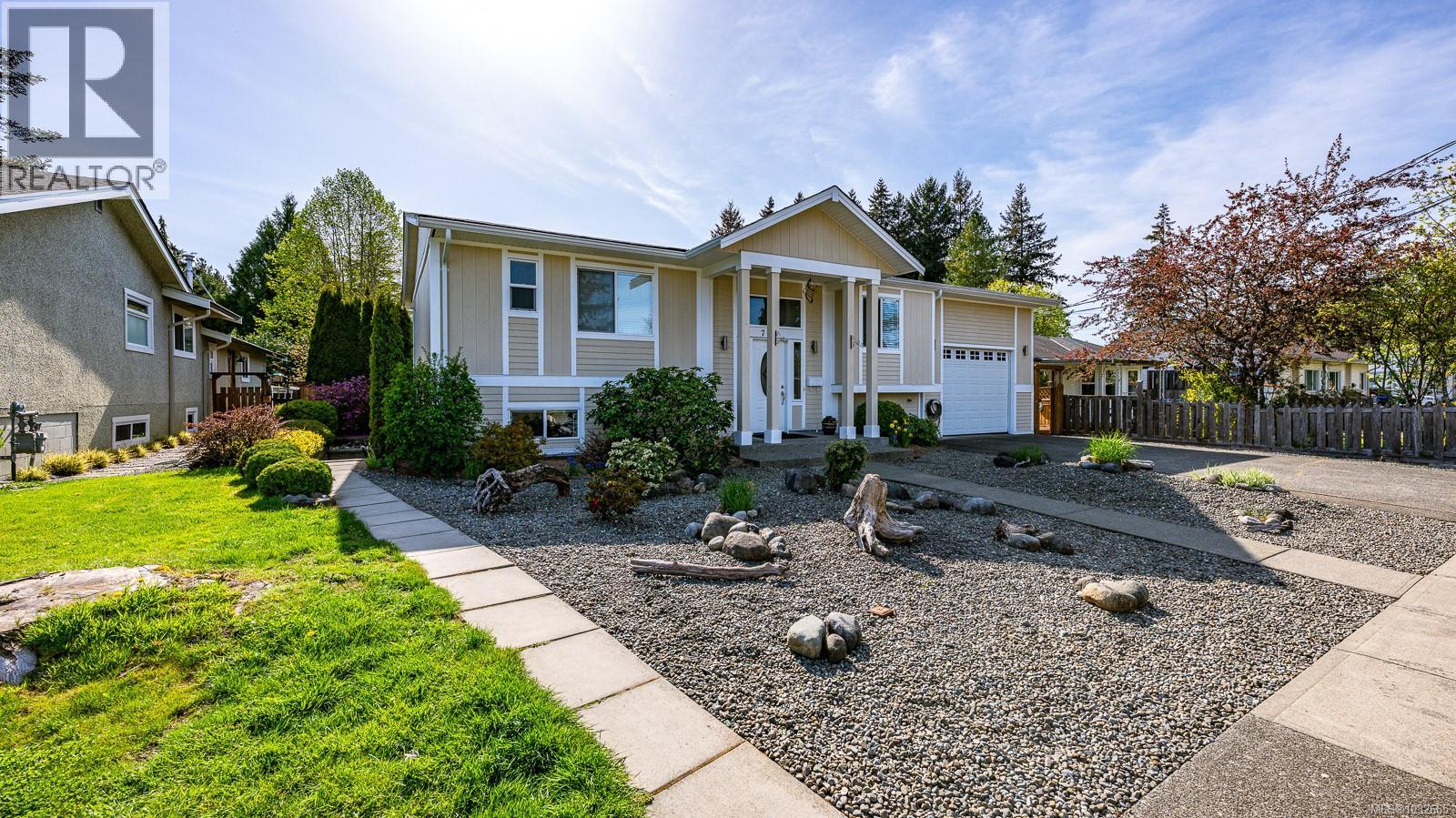 787 Stewart Ave - 4