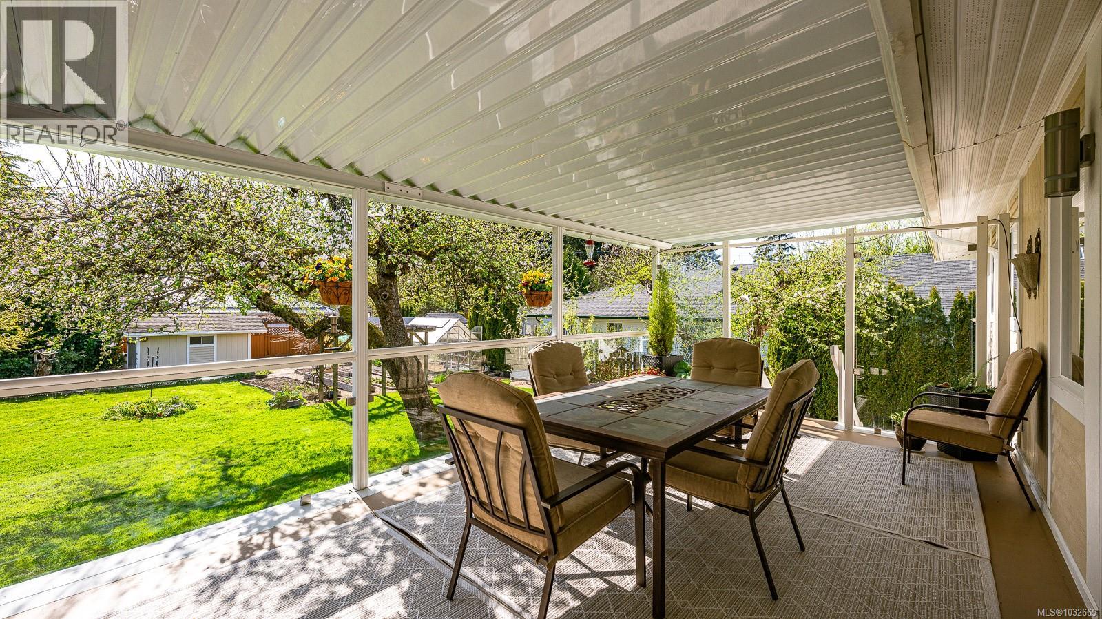 787 Stewart Ave - 18