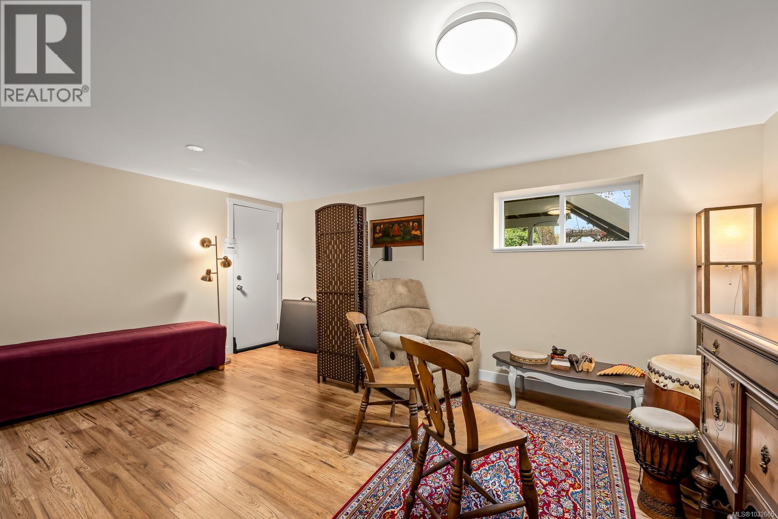 787 Stewart Ave - 29