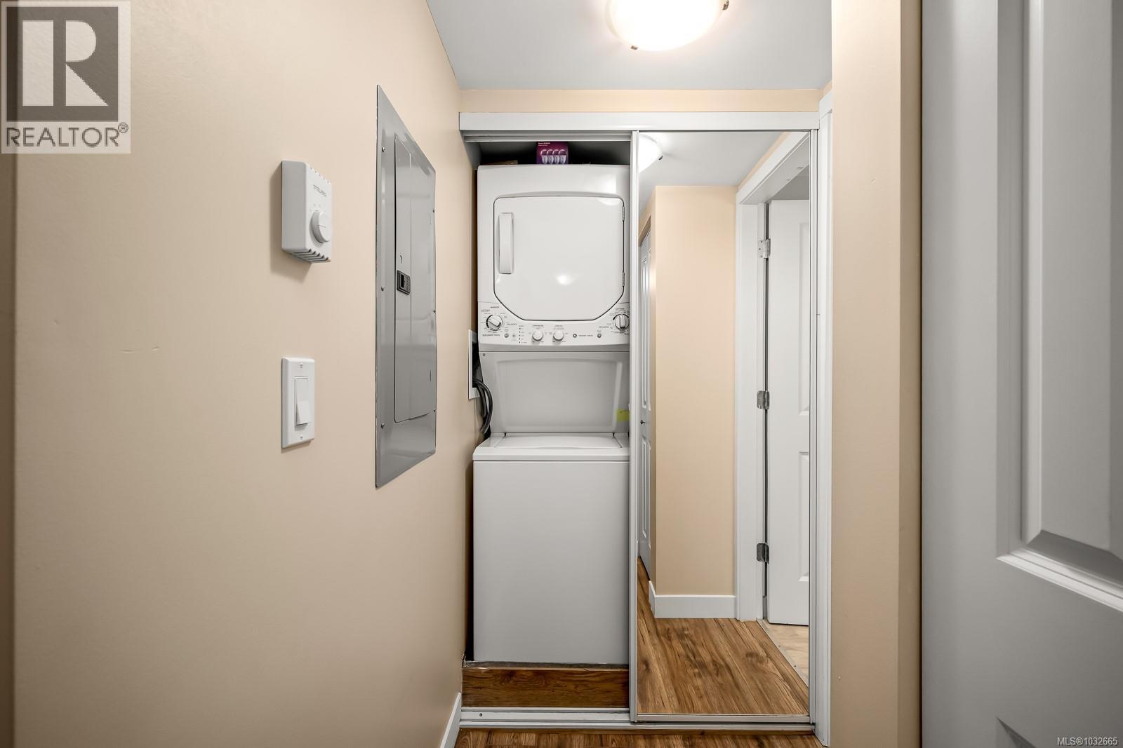 787 Stewart Ave - 48